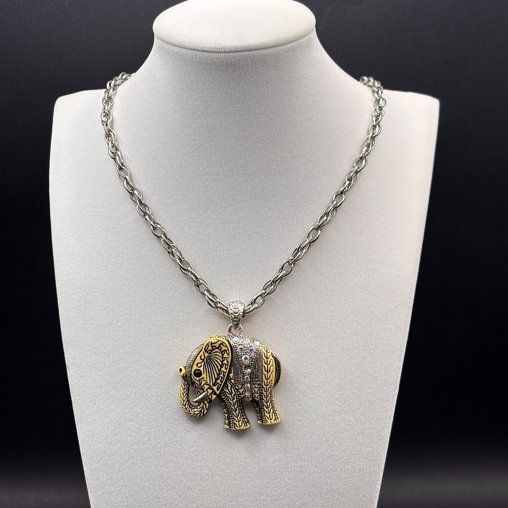 VTG Silver Tone Elephant Pendant Necklace AB Rhinestones Lobster Clasp Chain Y2K - Picture 3 of 9